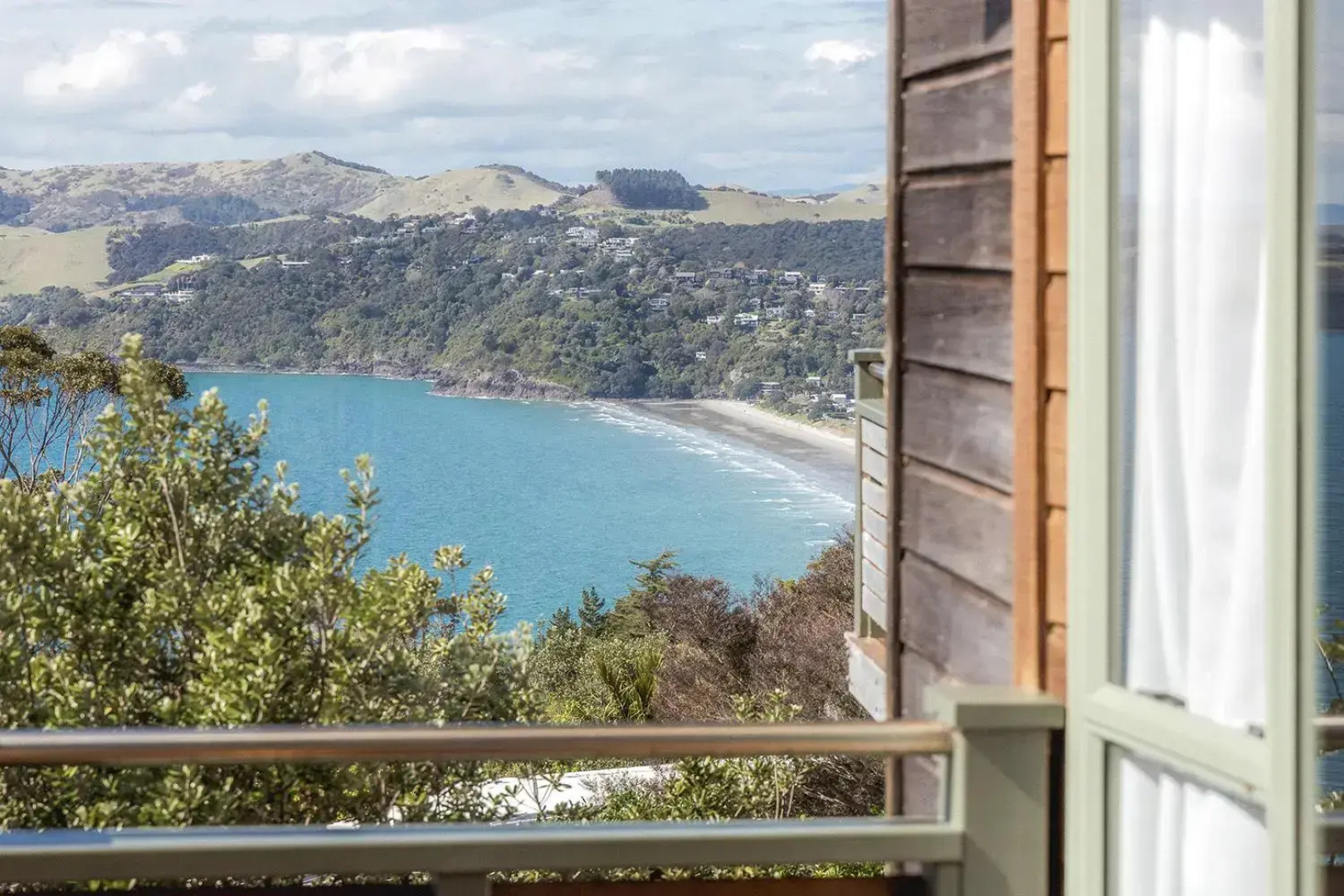 Seaview Sojourn - Waiheke Escapes