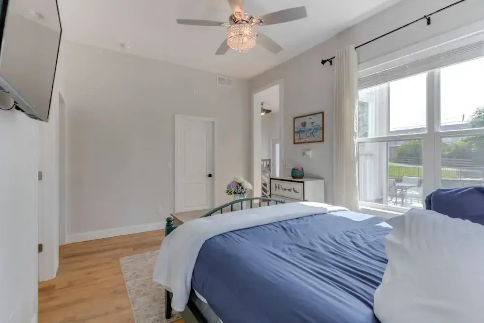 Steps to Buckeye Lake: Family-friendly Home