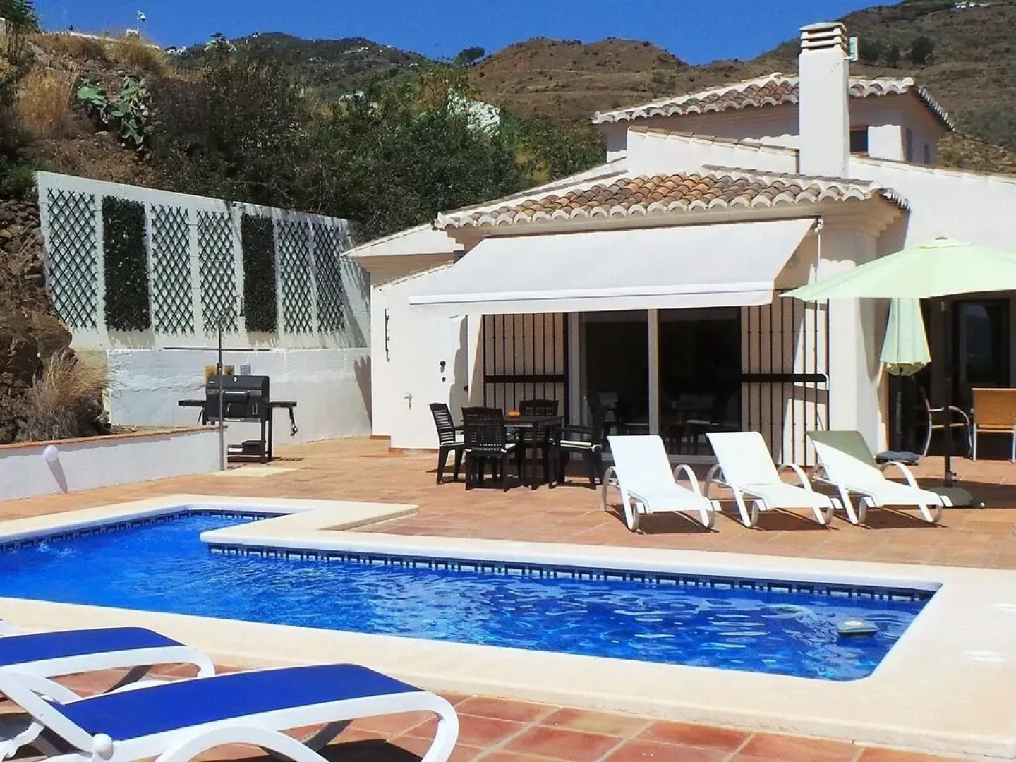 Luxurious Villa in Arenas with Swimming Pool