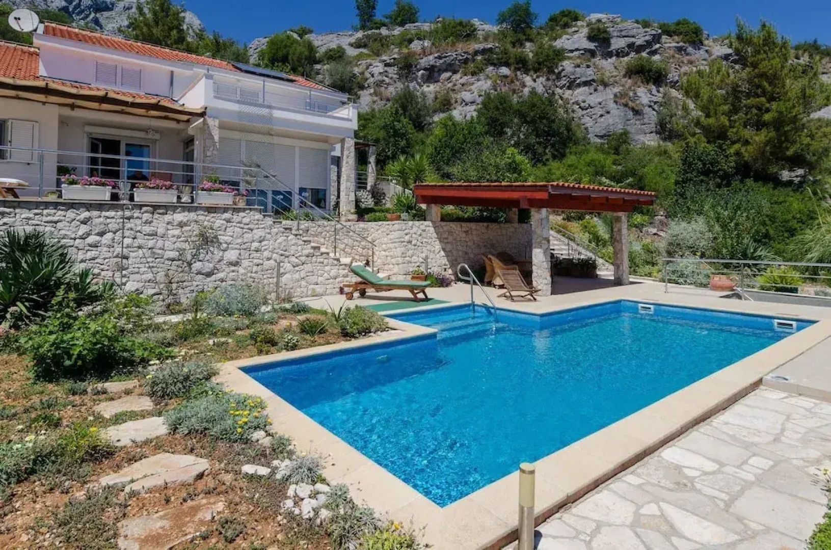 Apartments Villa Karmen