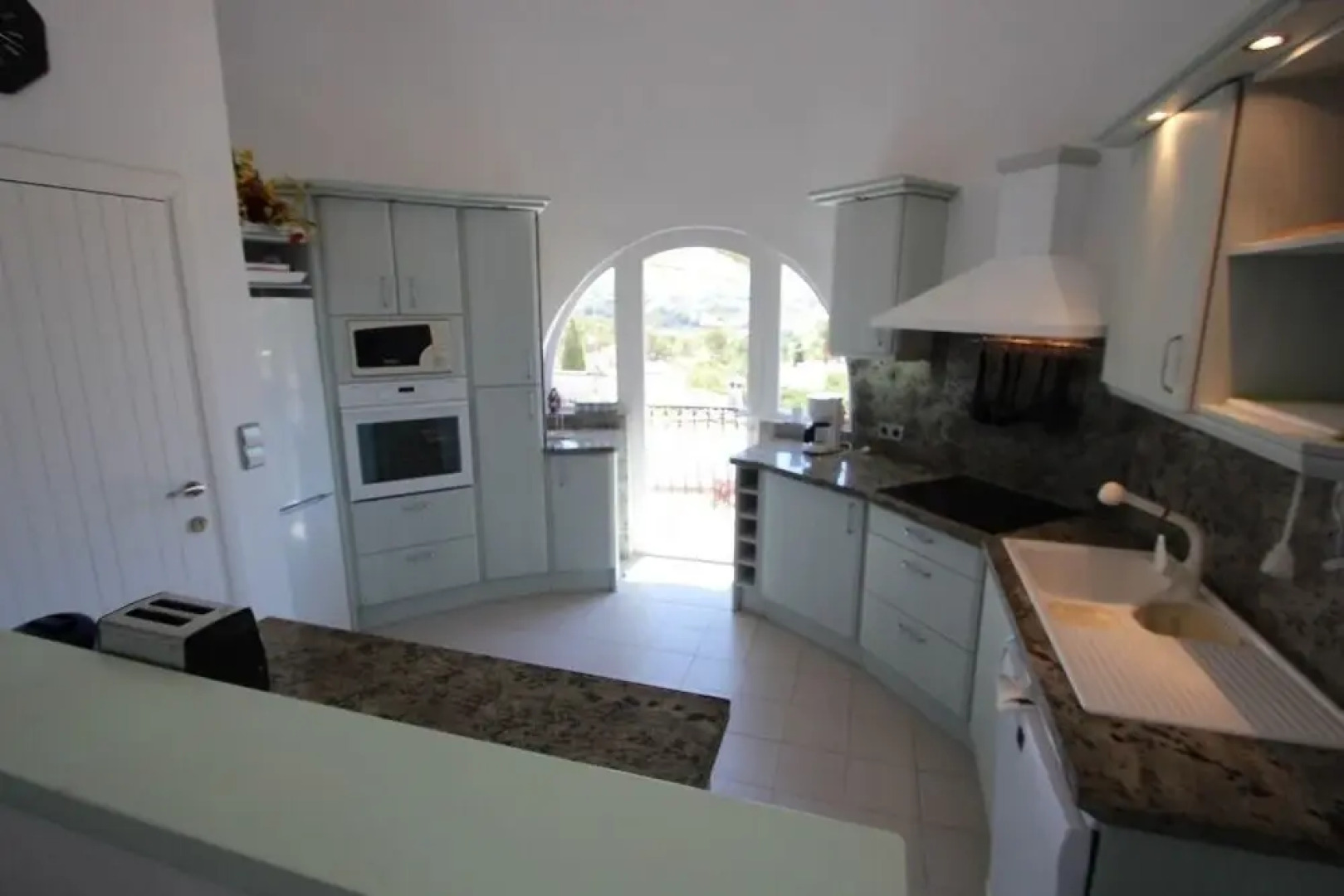 Golondrina - panoramic hillside holiday house in Moraira