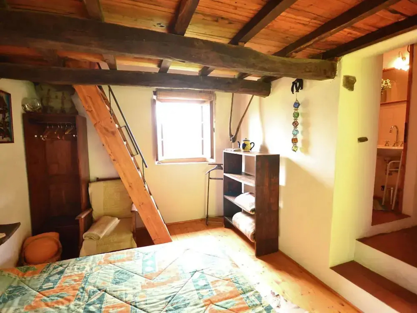 Beautiful Cottage in Pescia with Hot Tub