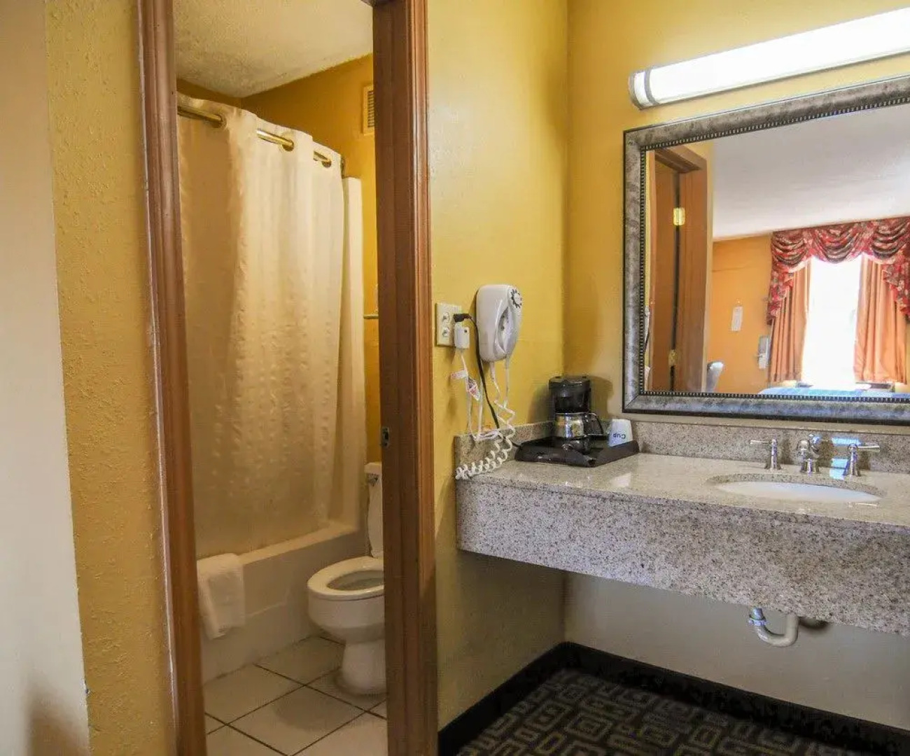 Super 8 Milledgeville