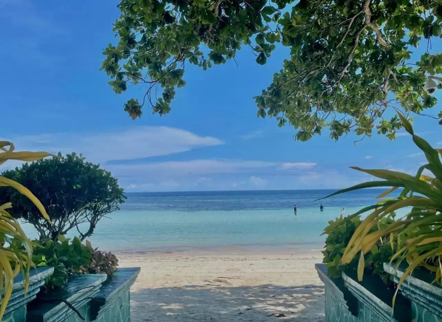 Dumaluan Beach Resort