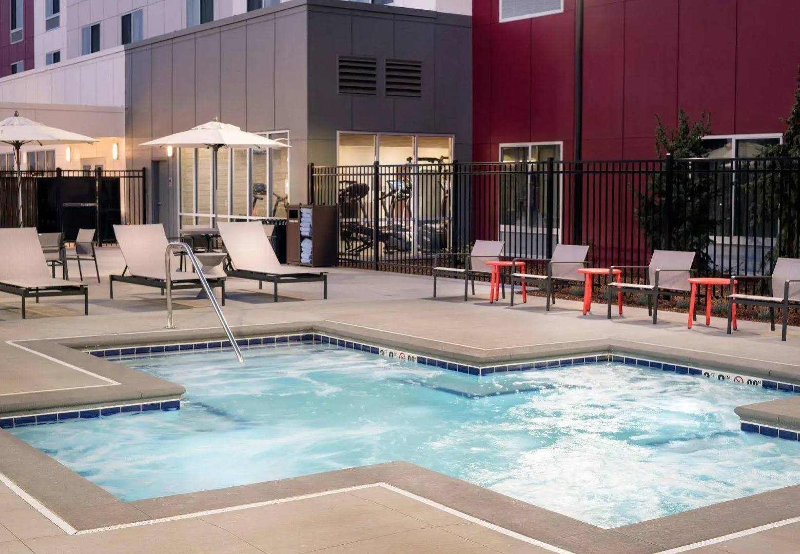 Courtyard by Marriott Pullman
