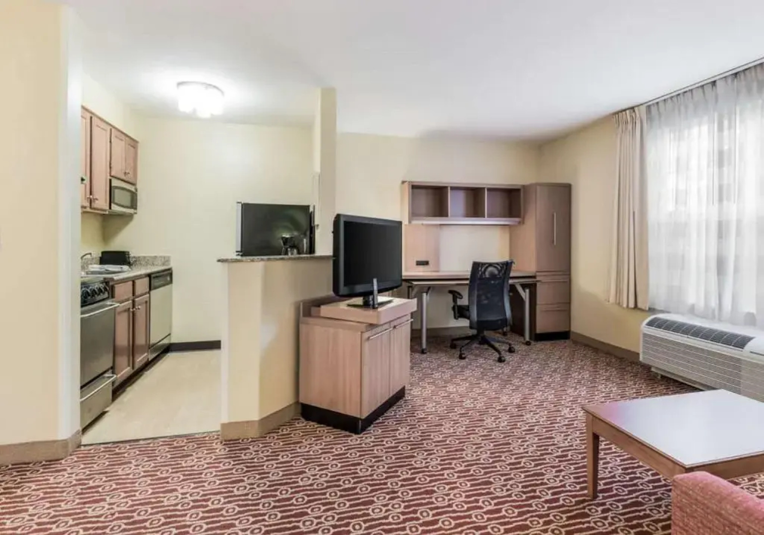 MainStay Suite