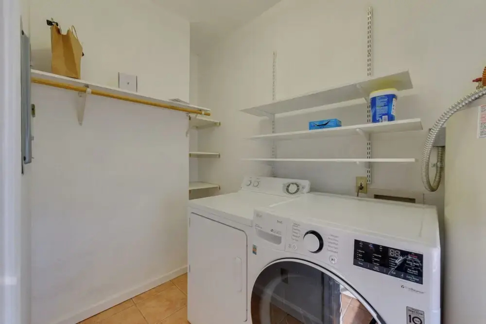 Eloy Vacation Rental w/ Community Pool & Courtyard