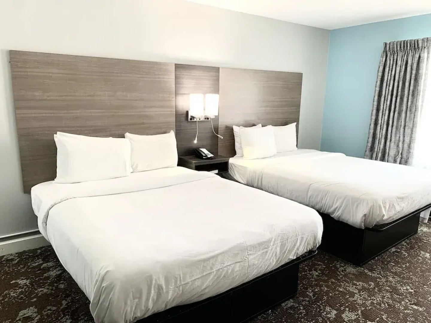 Elwood Hotel & Suites