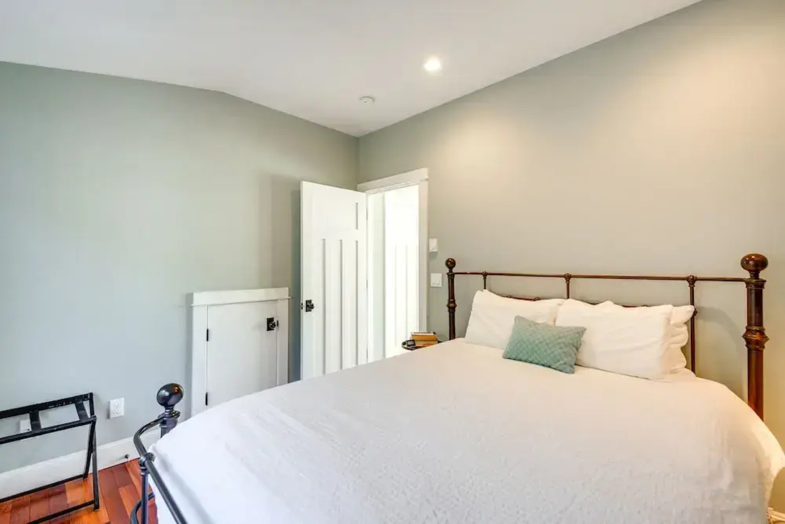 Oceanfront Moclips Retreat w/ Beach Access & View!