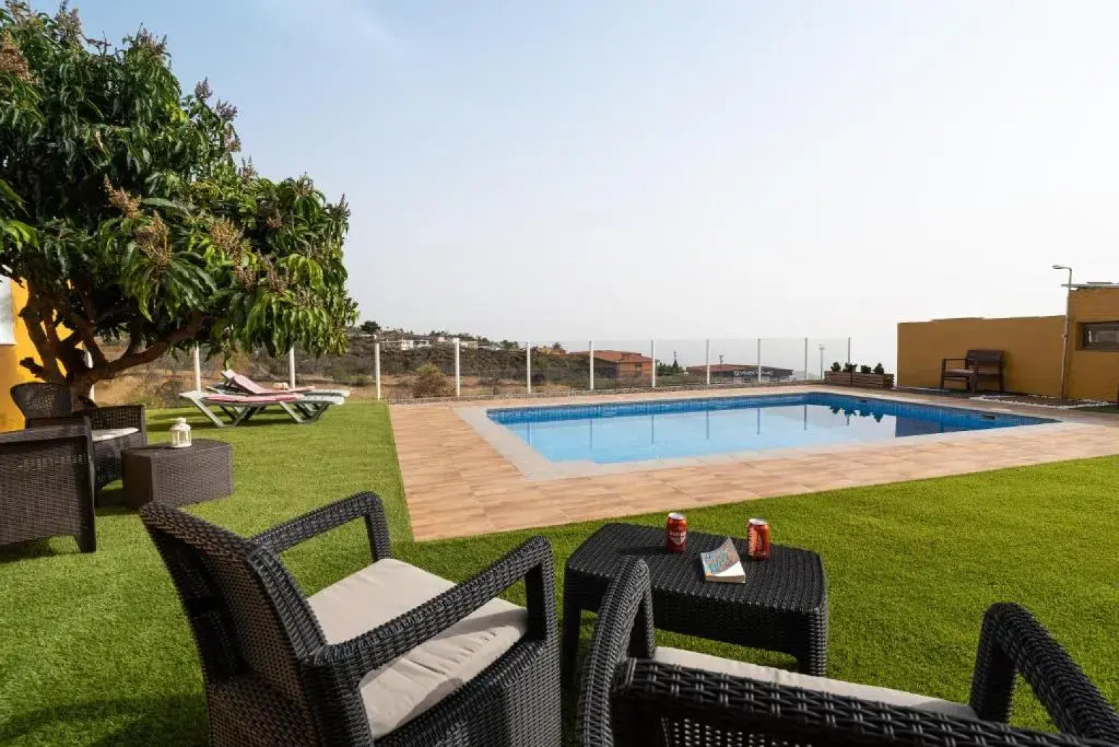 Con Piscina, Vistas, WiFi, AC y Calefacción