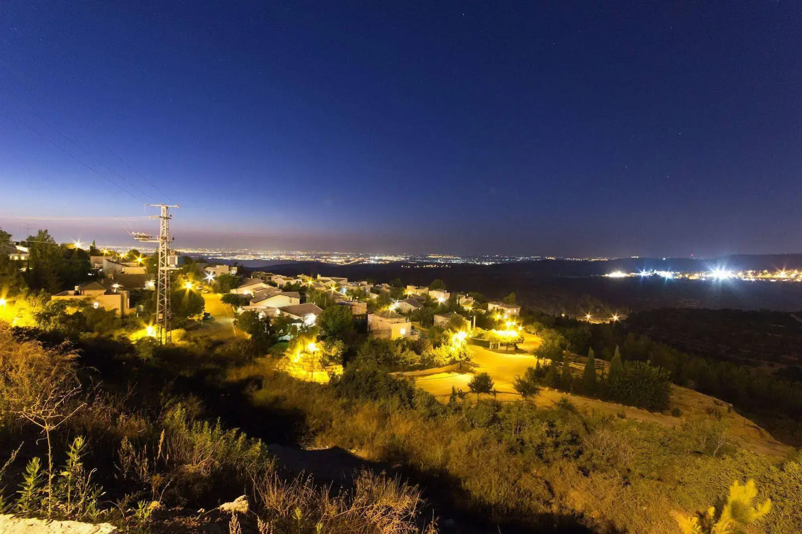 Shoresh Green Hills Family Suites Hotel