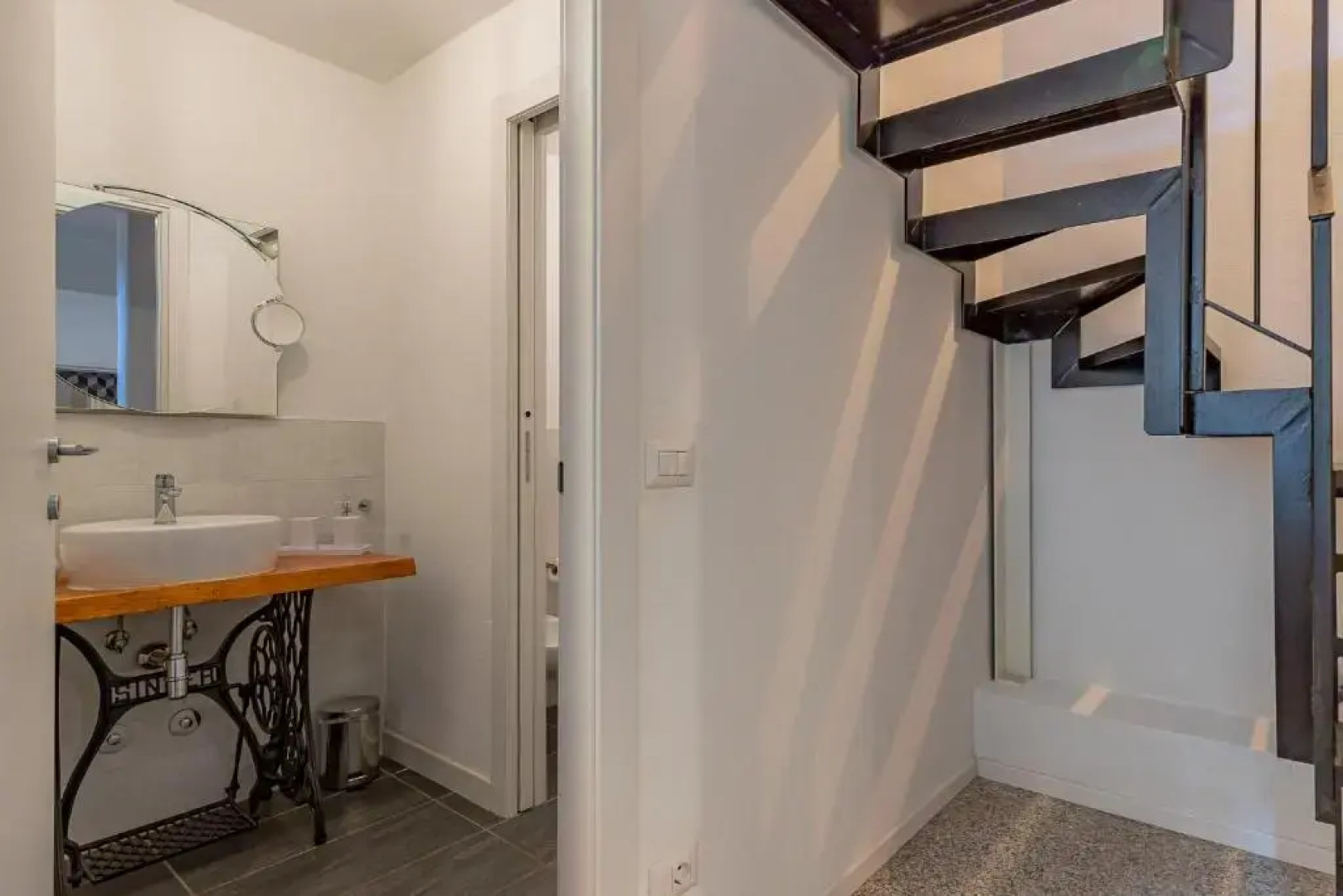 Moderno Loft a due passi dal lago