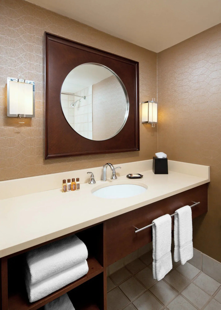 Sheraton Cleveland Airport Hotel