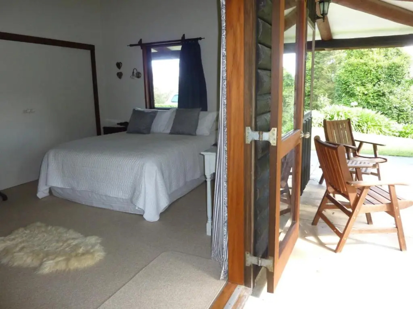 Thorold Country House