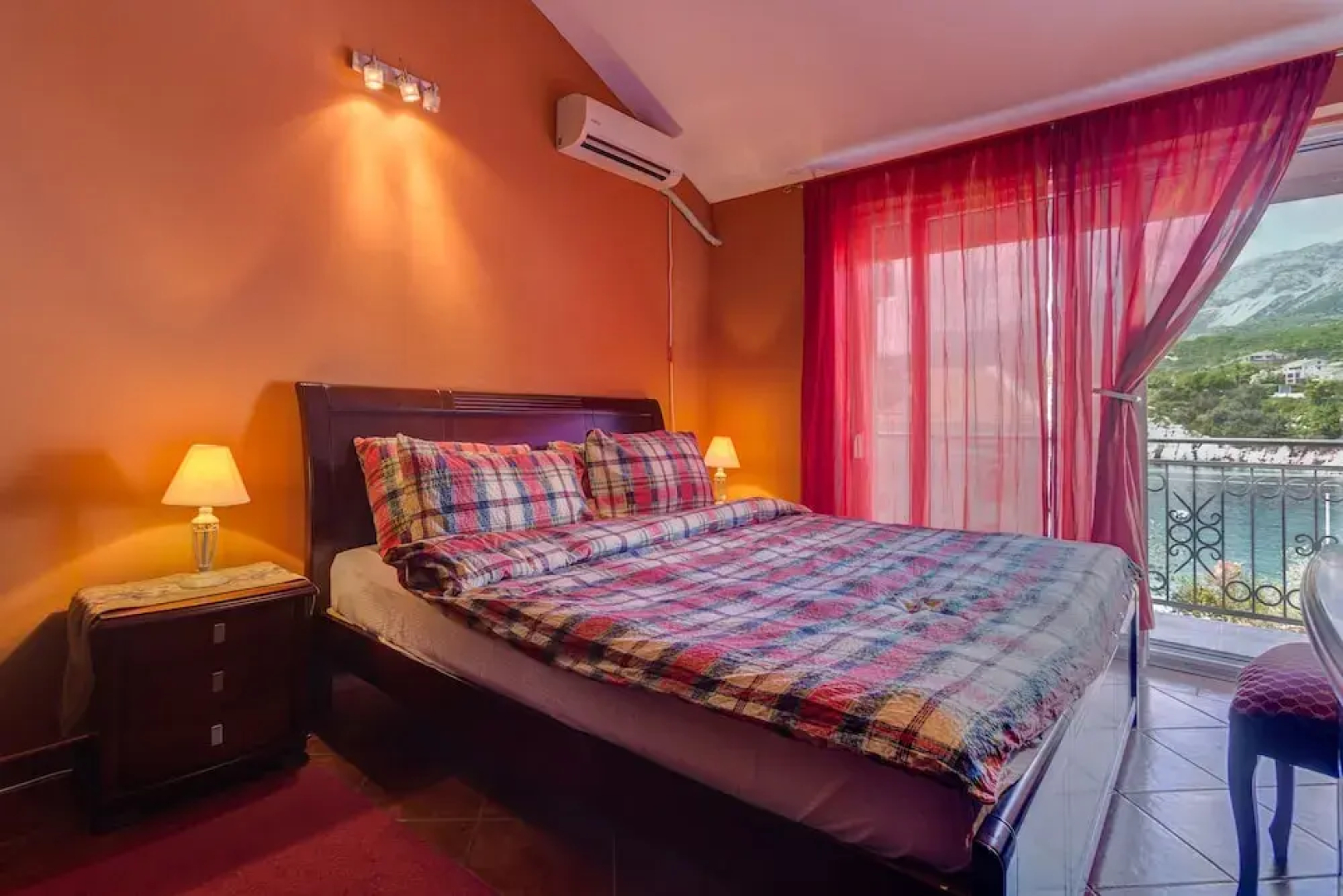 Varja Apartments