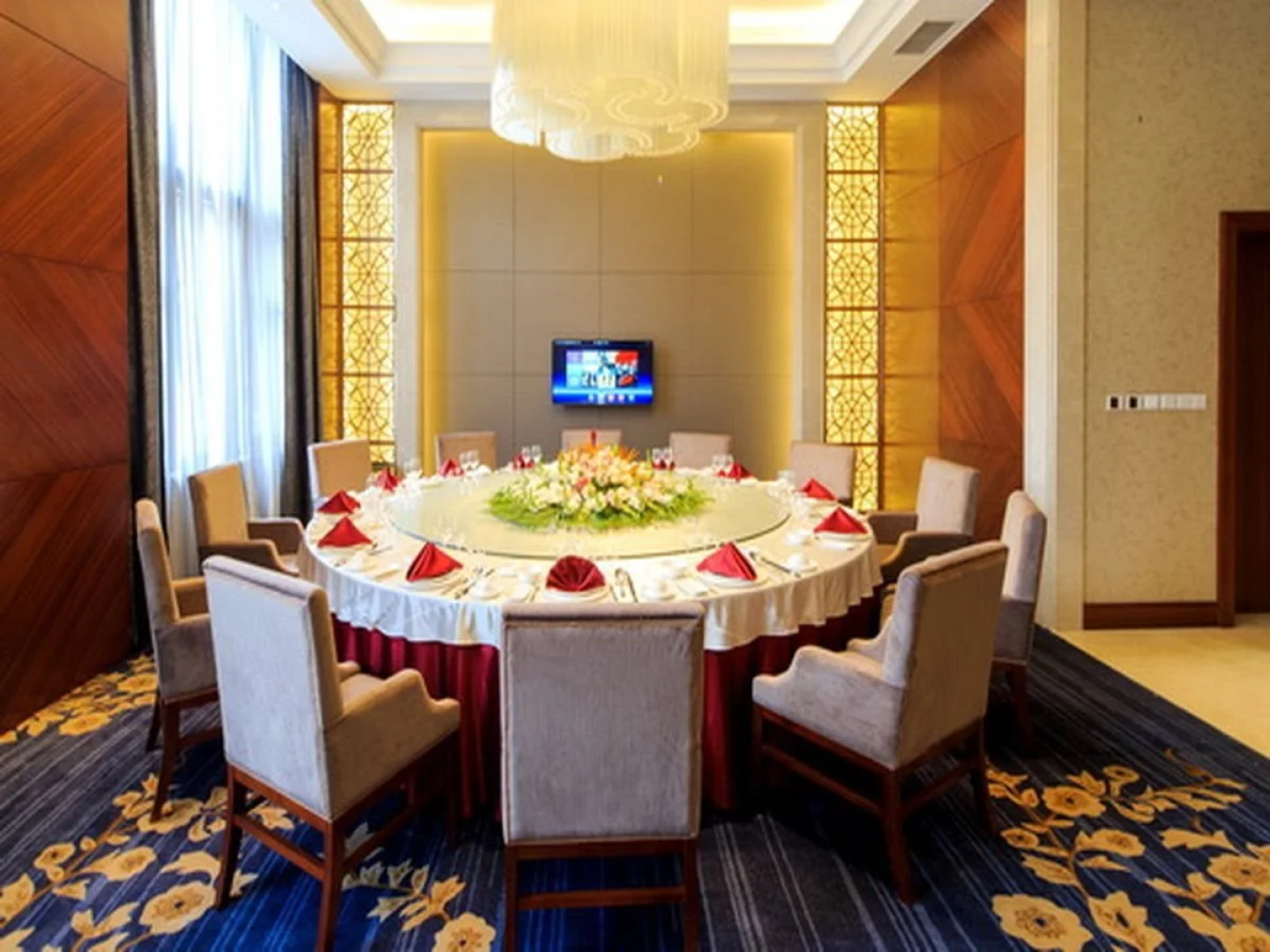 Jianguo Hot Spring Hotel