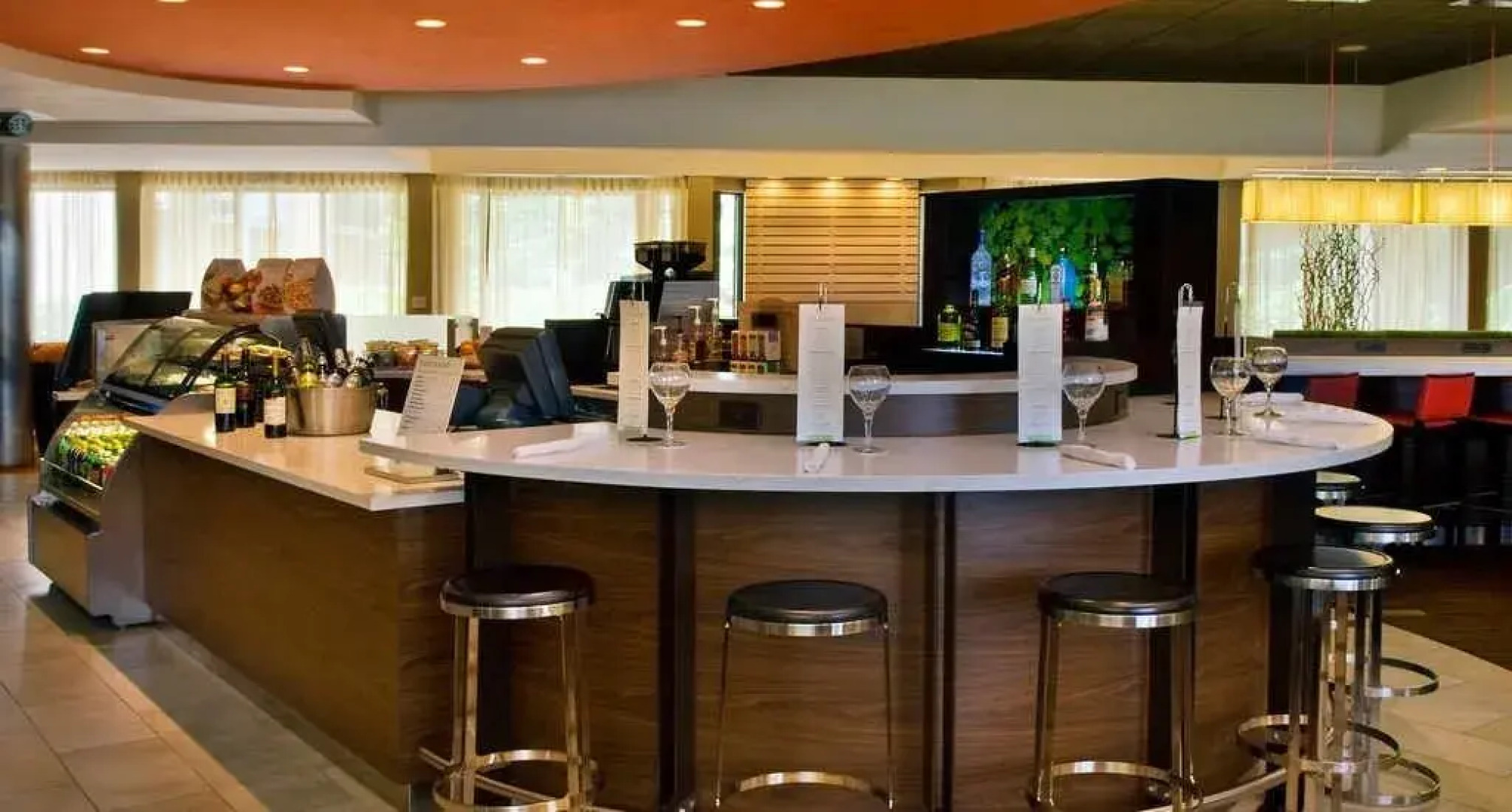 Courtyard by Marriott Newark Liberty International Airport