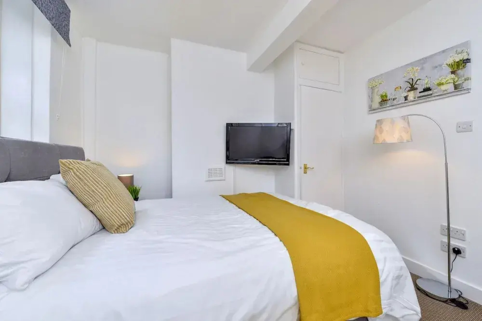 7a Scotgate by Vose Nights