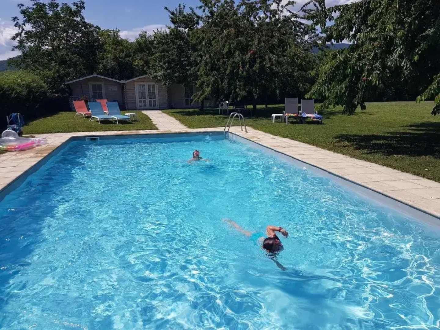 Kanzel Suites Residences