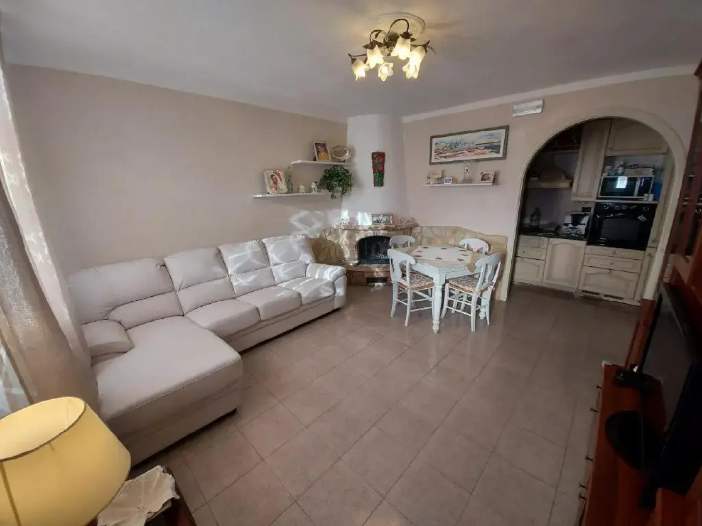 Appartamento sulle colline Toscane a 10 km dal mare