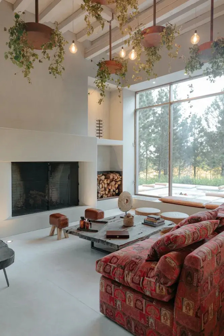 LUZ Culinary Wine Lodge