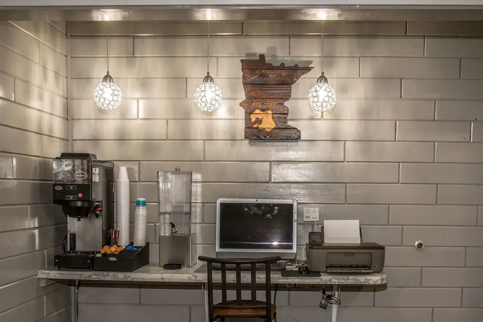 Americas Best Value Inn & Suites Detroit Lakes