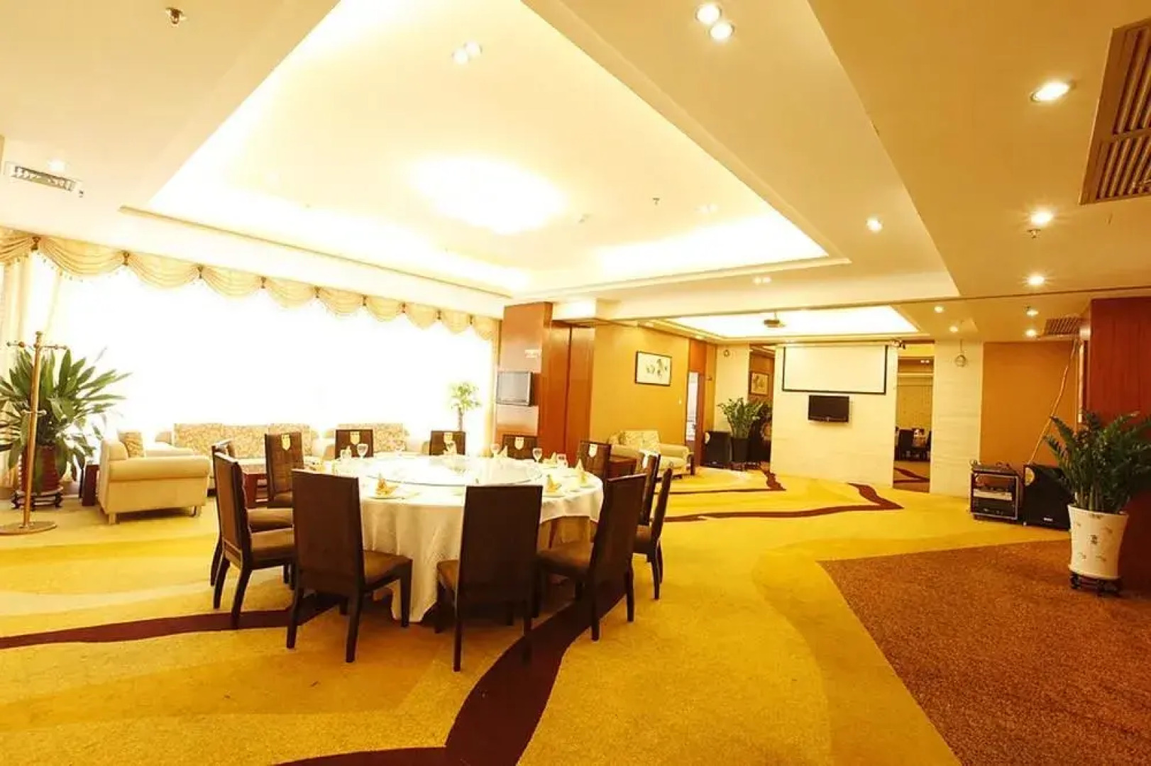 Dingnan Longhui Hotel