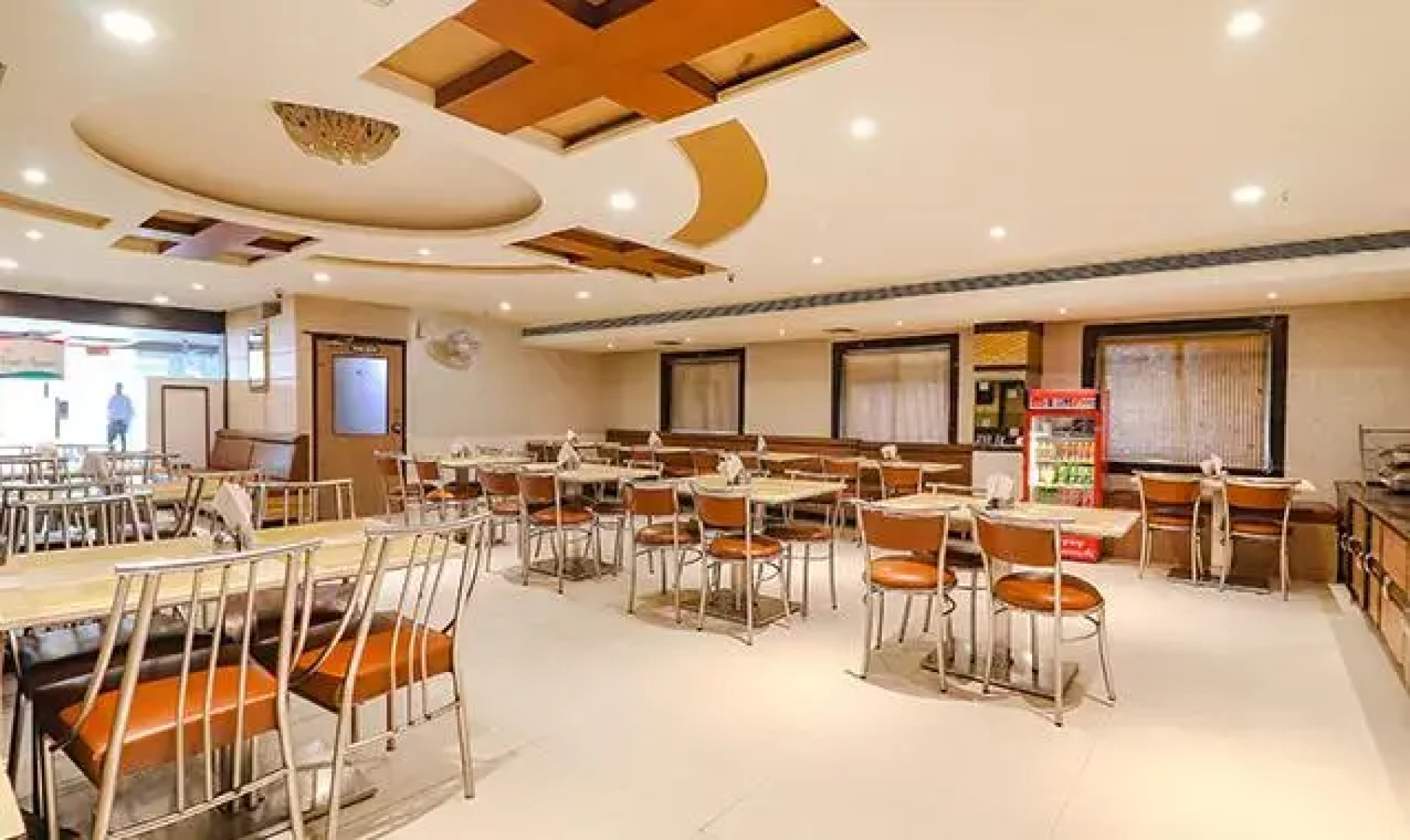 Fabhotel Nera Regency