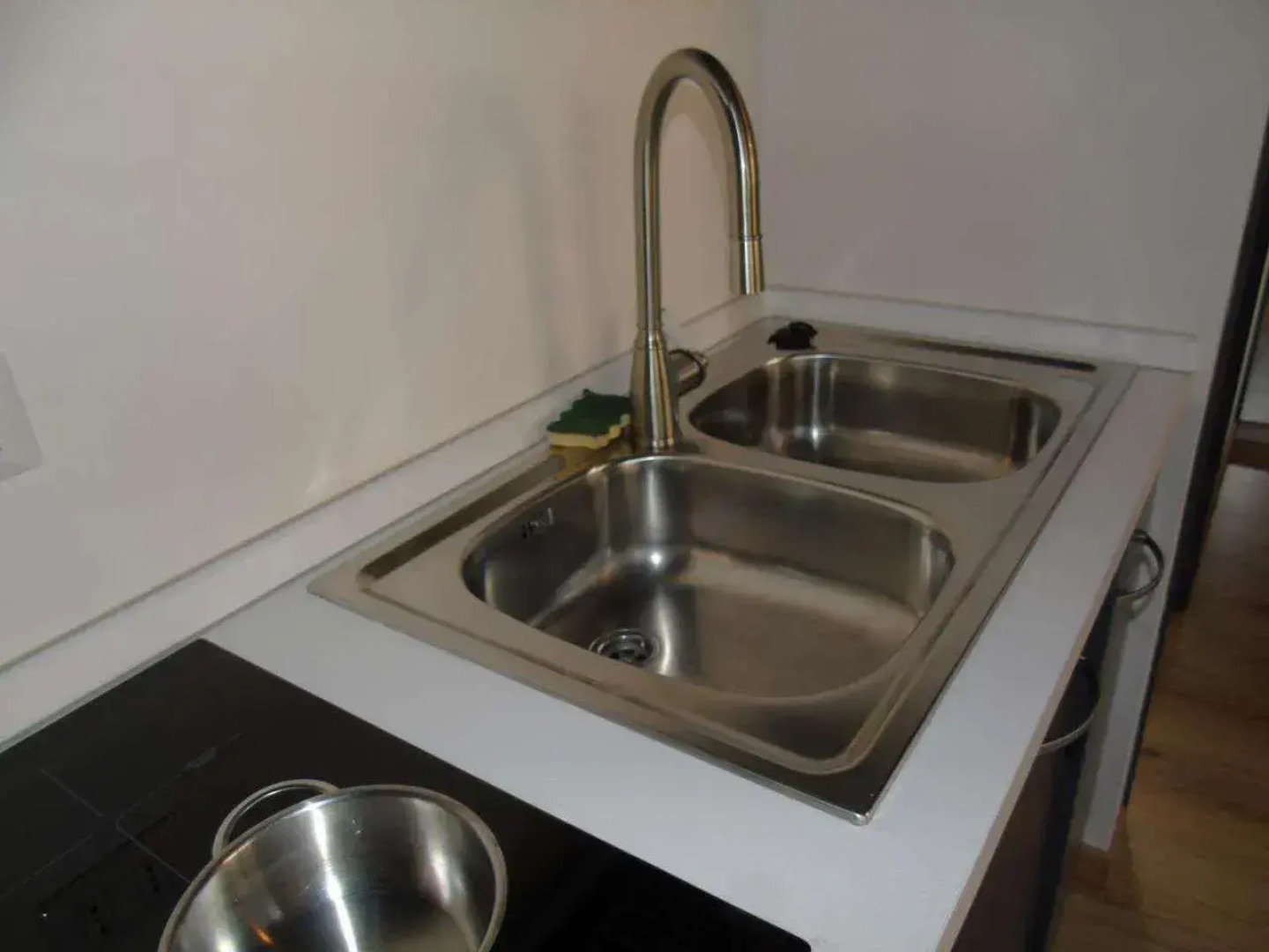 Casa Leonardo Airport