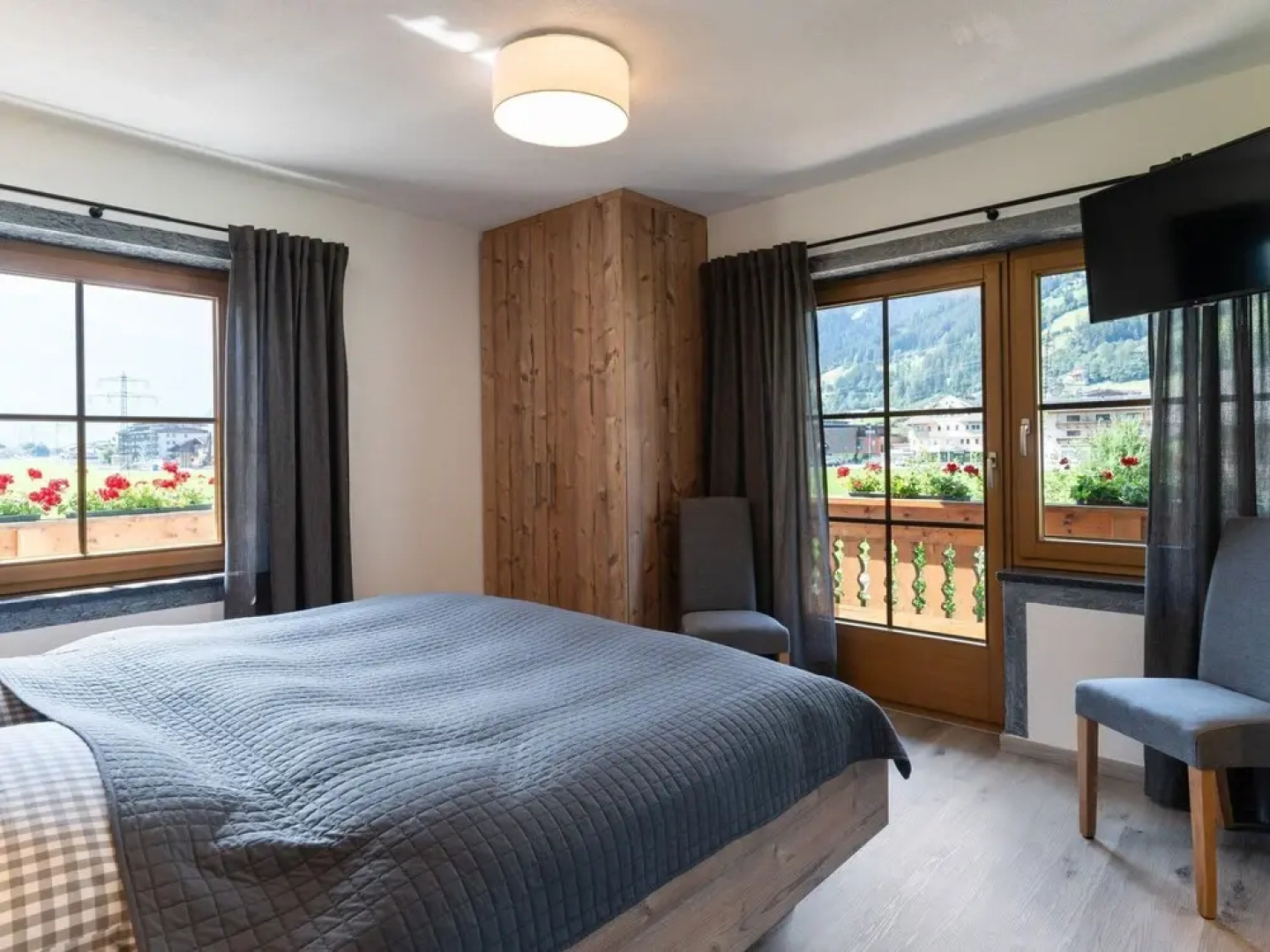 Welcoming Apartment in Ramsau im Zillertal near Ski Area