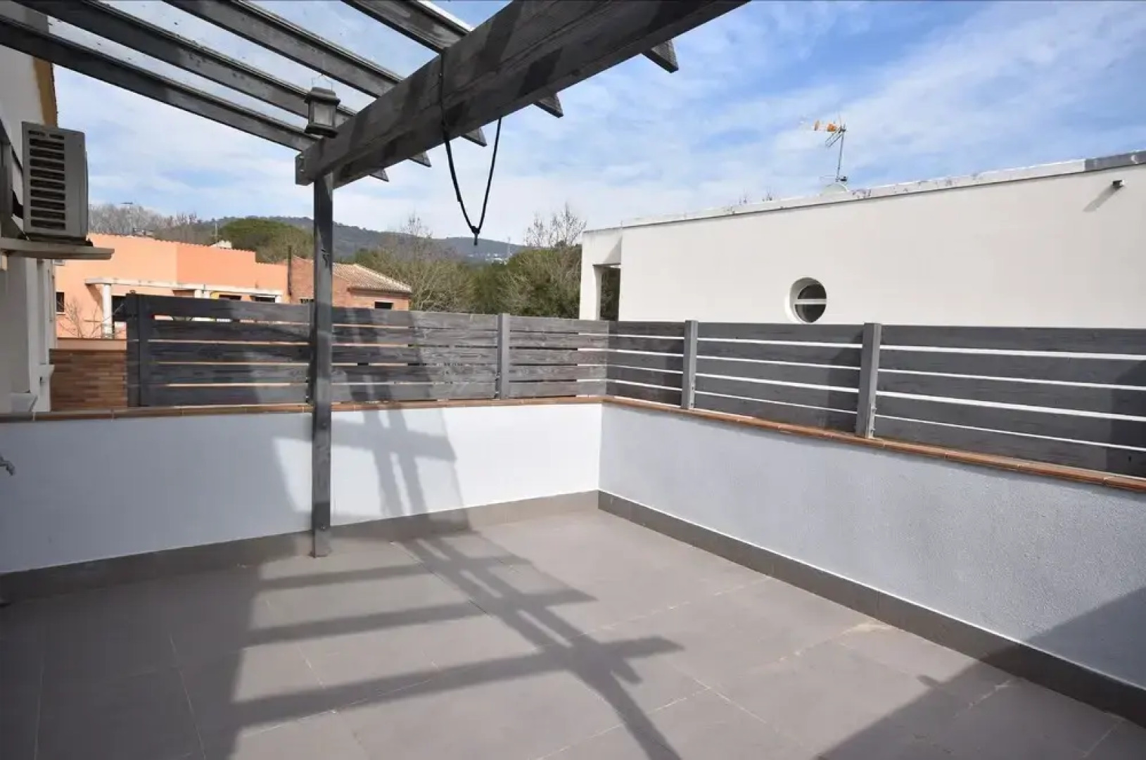 Big House pool and golf