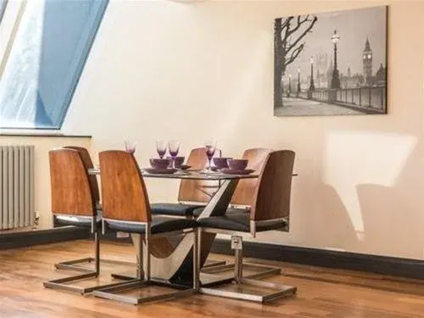 Shelton House Apartment