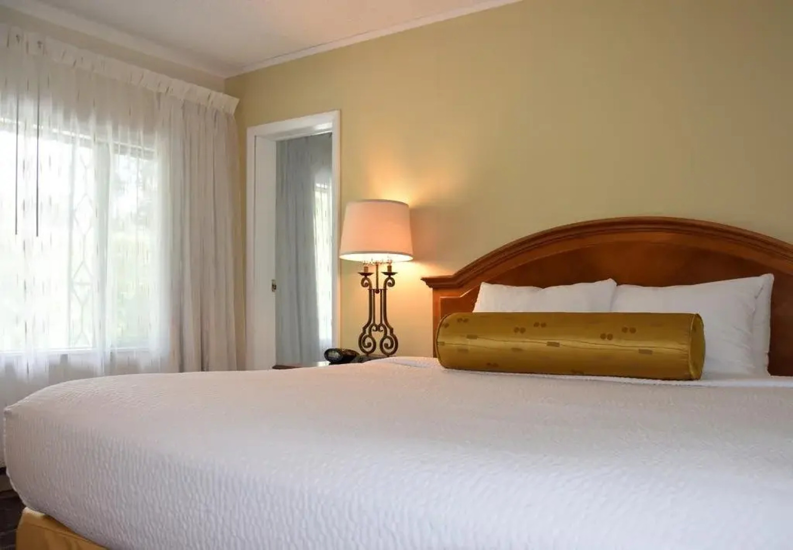 Scotty's Lakeside Resort