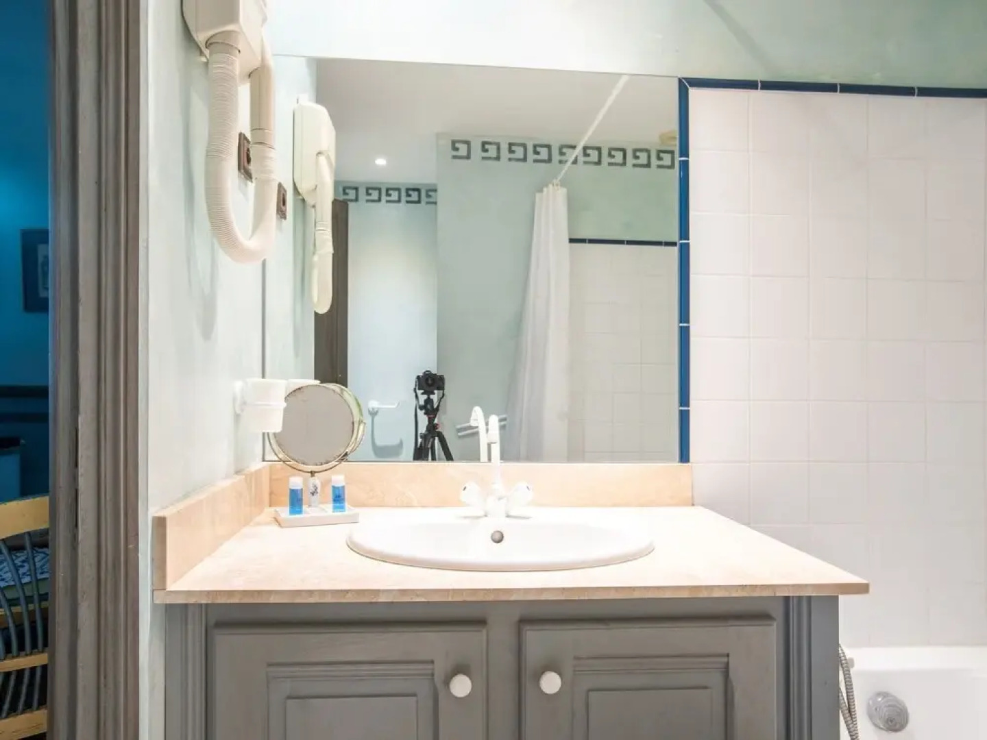 Cozy Apartment in Drome with Pool