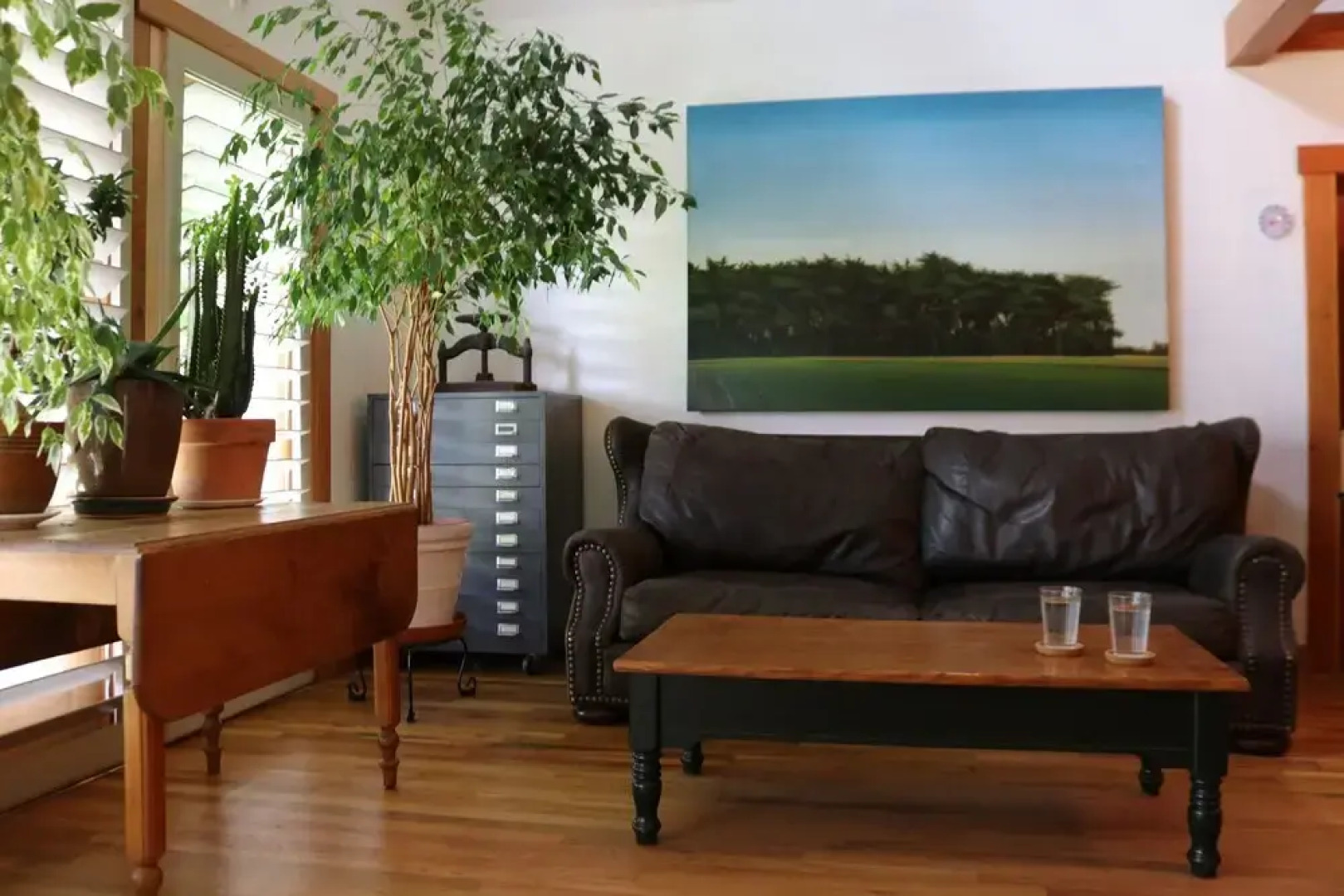 River Stone Inn & Gallery