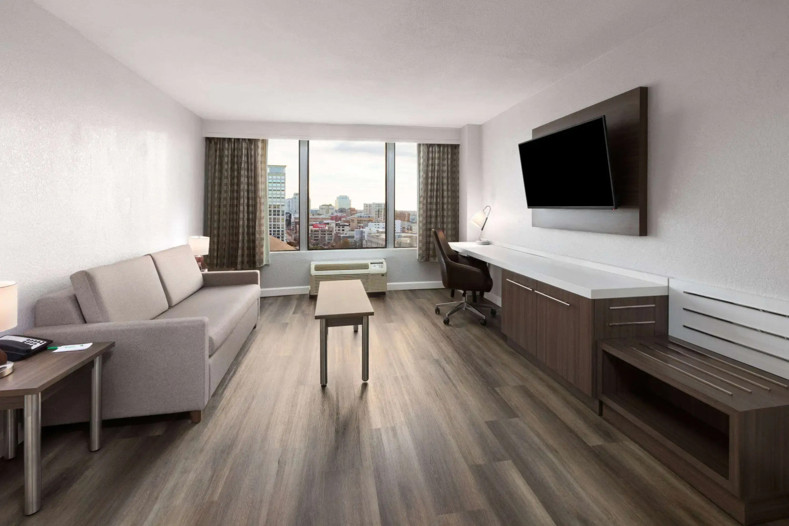 Wyndham Garden Norfolk Downtown