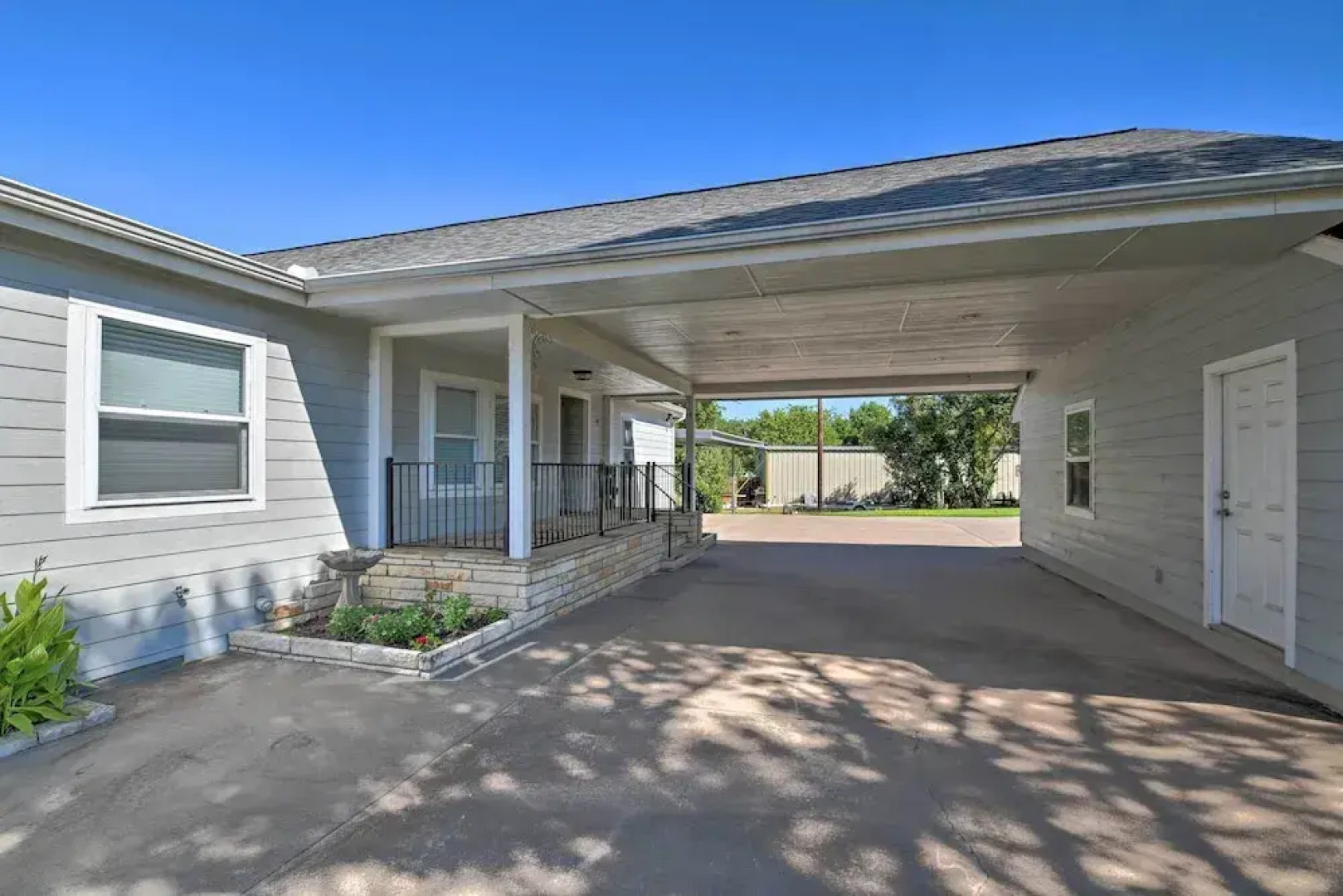 Spacious Granbury Home w/ Lakefront Outdoor Oasis!