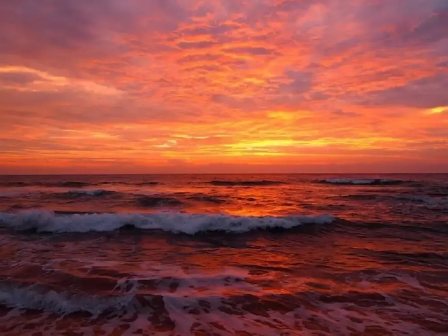 Traders Inn Beach Club