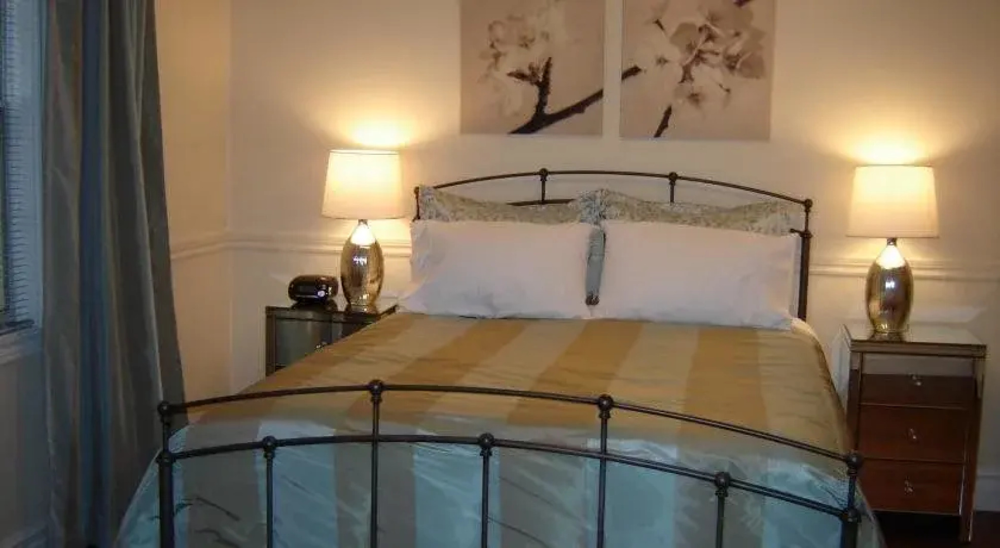 Ravenwood Bed and Breakfast