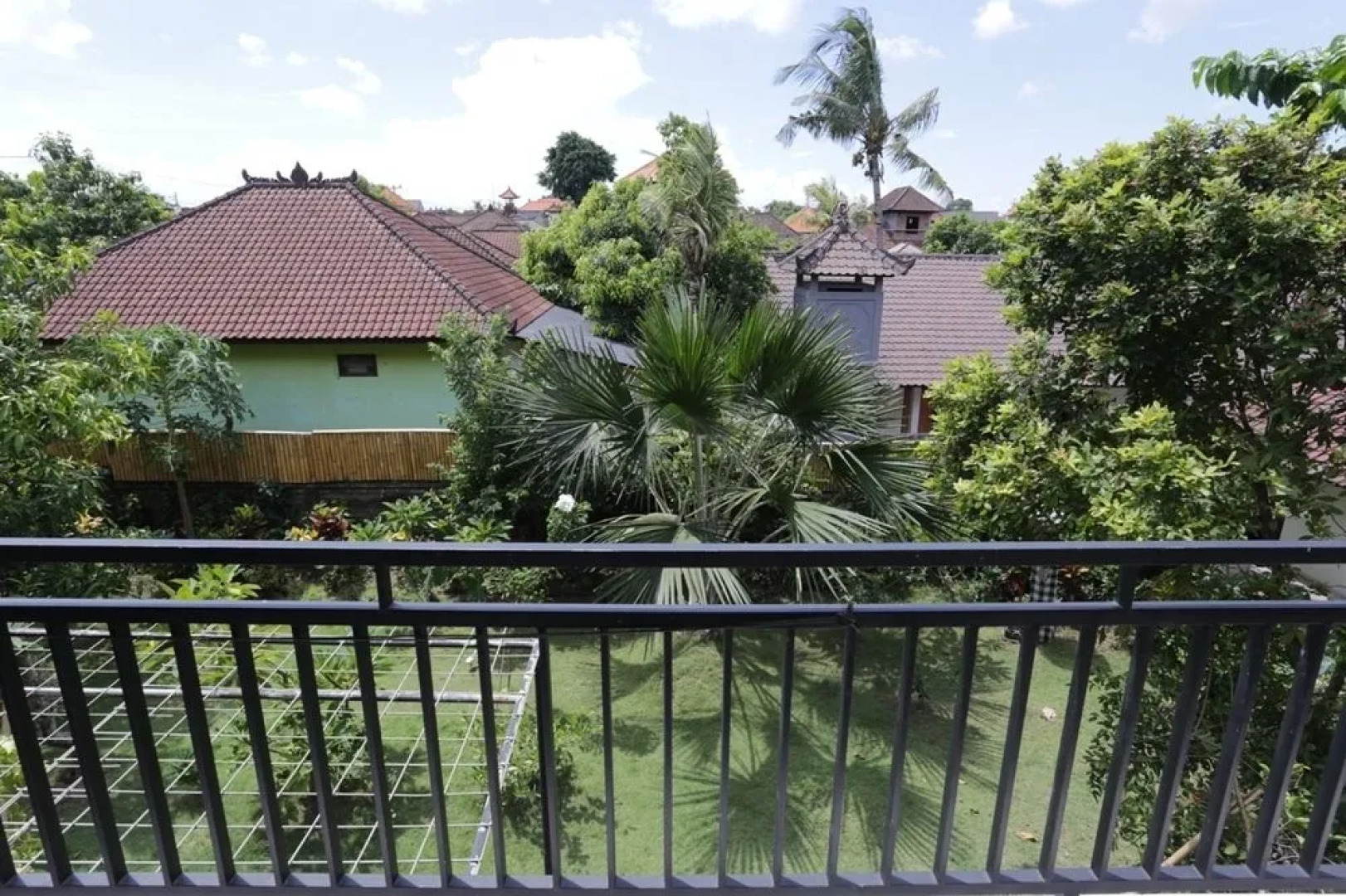 RedDoorz @ Raya Kerobokan 2