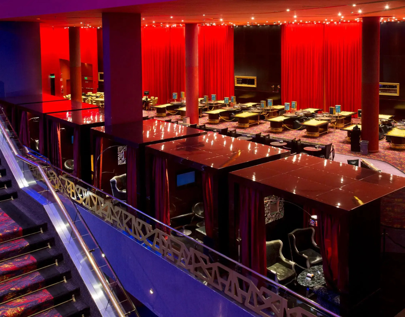 Pullman Rosario City Center Hotel