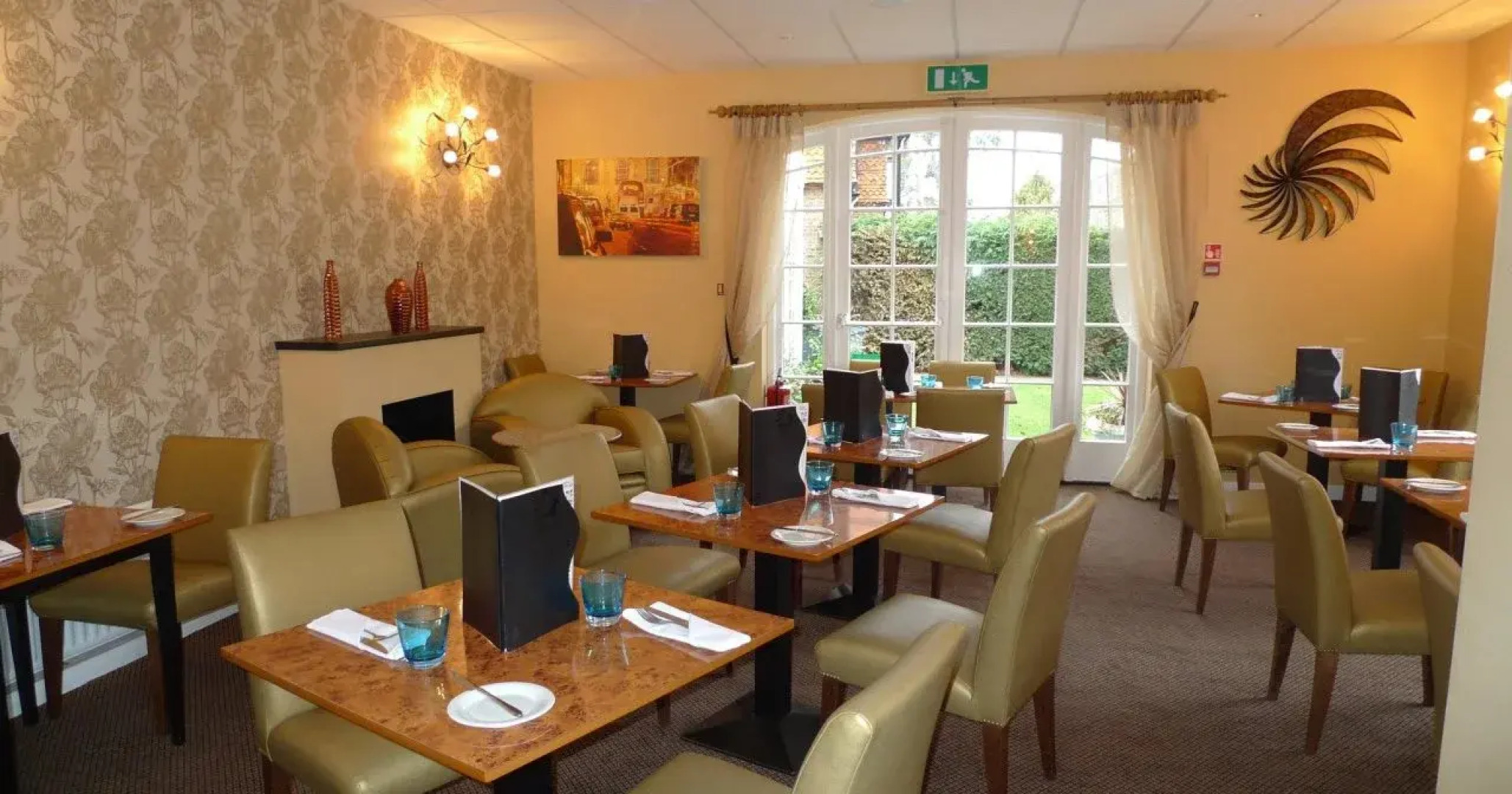 The Royal Adelaide Hotel