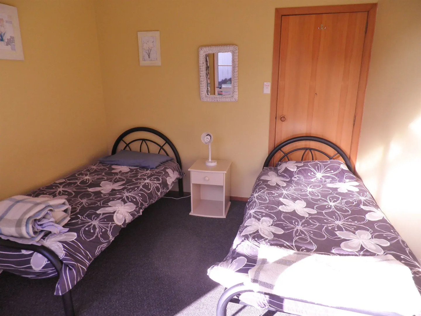 Bazil's Hostel & Surf School