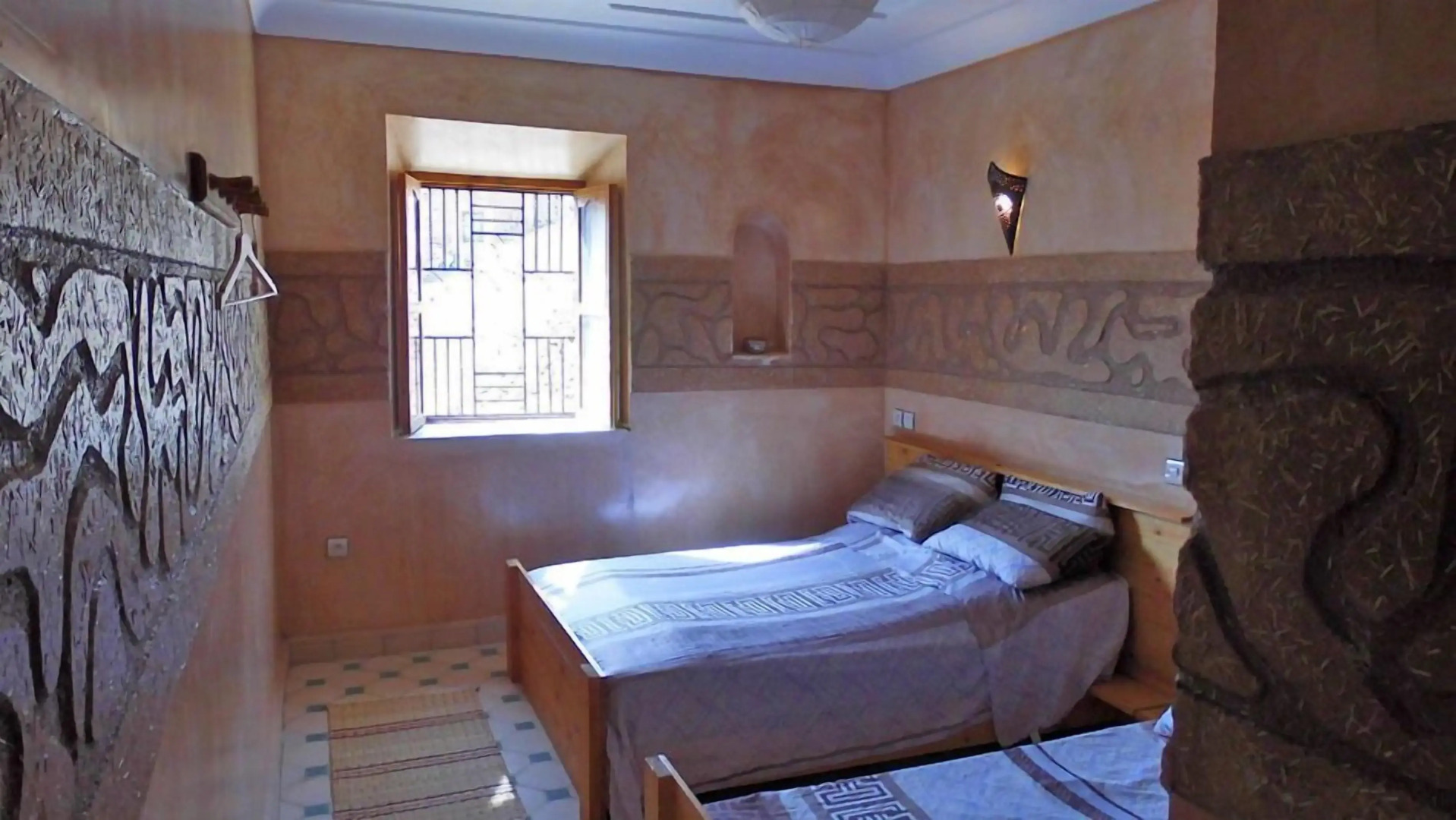 Gite Paradis d'Ait Bouguemez - Hostel