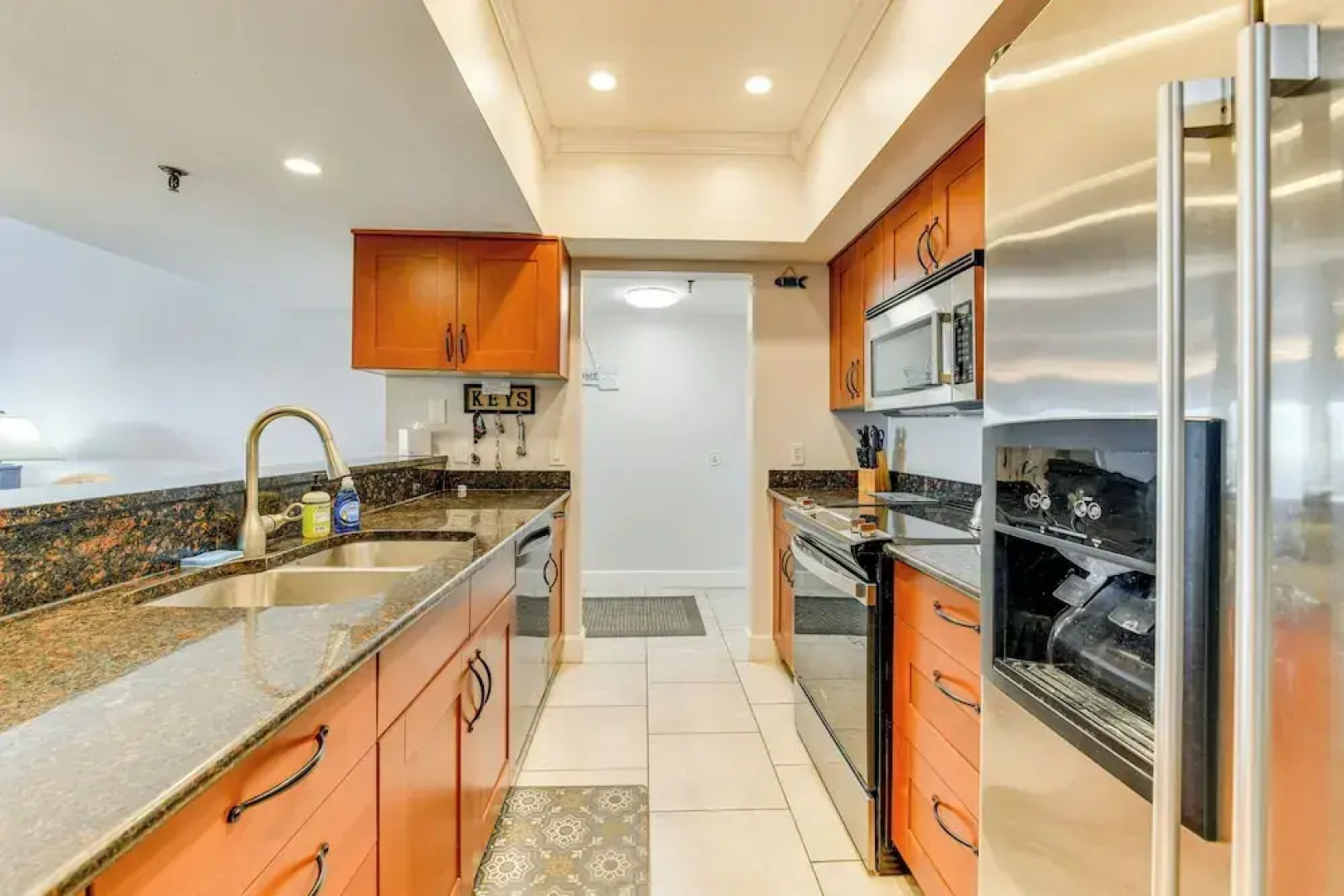 Condo w/ Gulf View! Walk to Redington Beach
