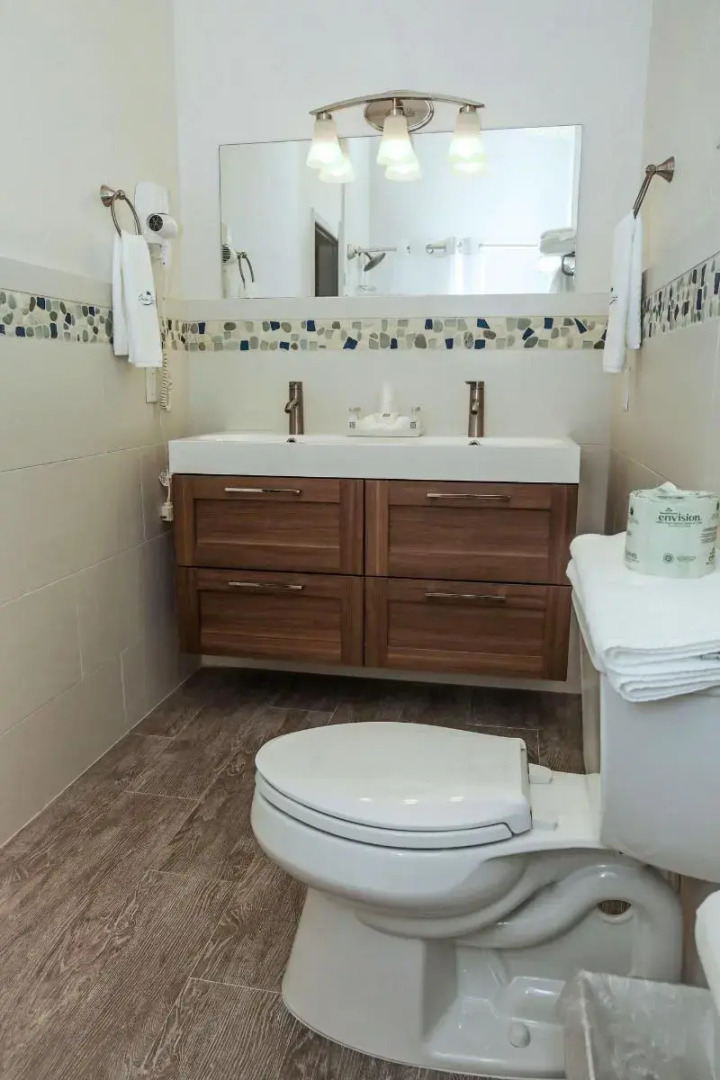 Dolphin Point Villas