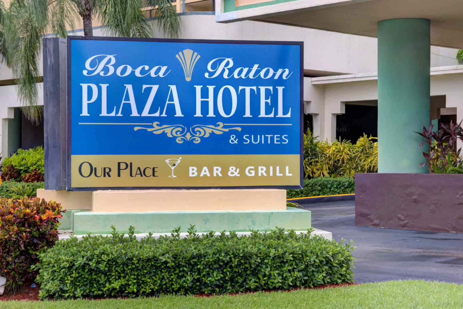Boca Plaza by Lowkl