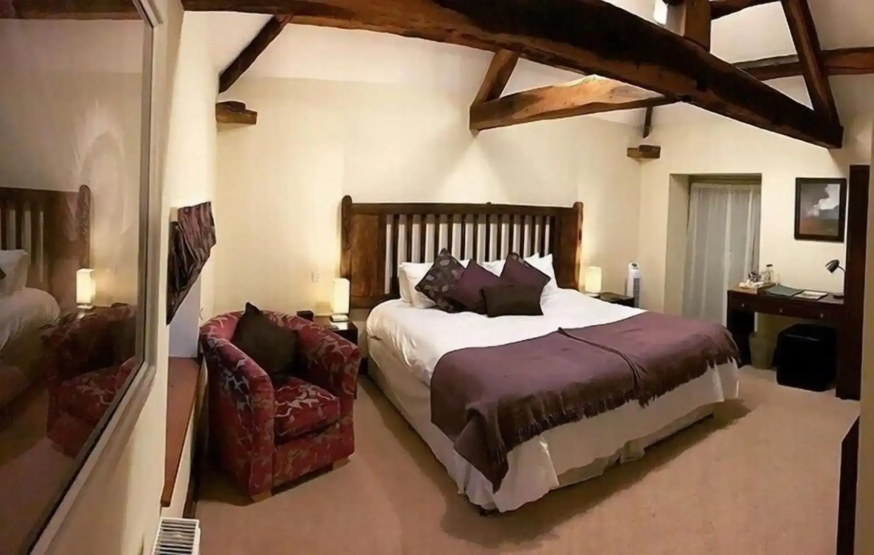 England's Gate and Coachhouse