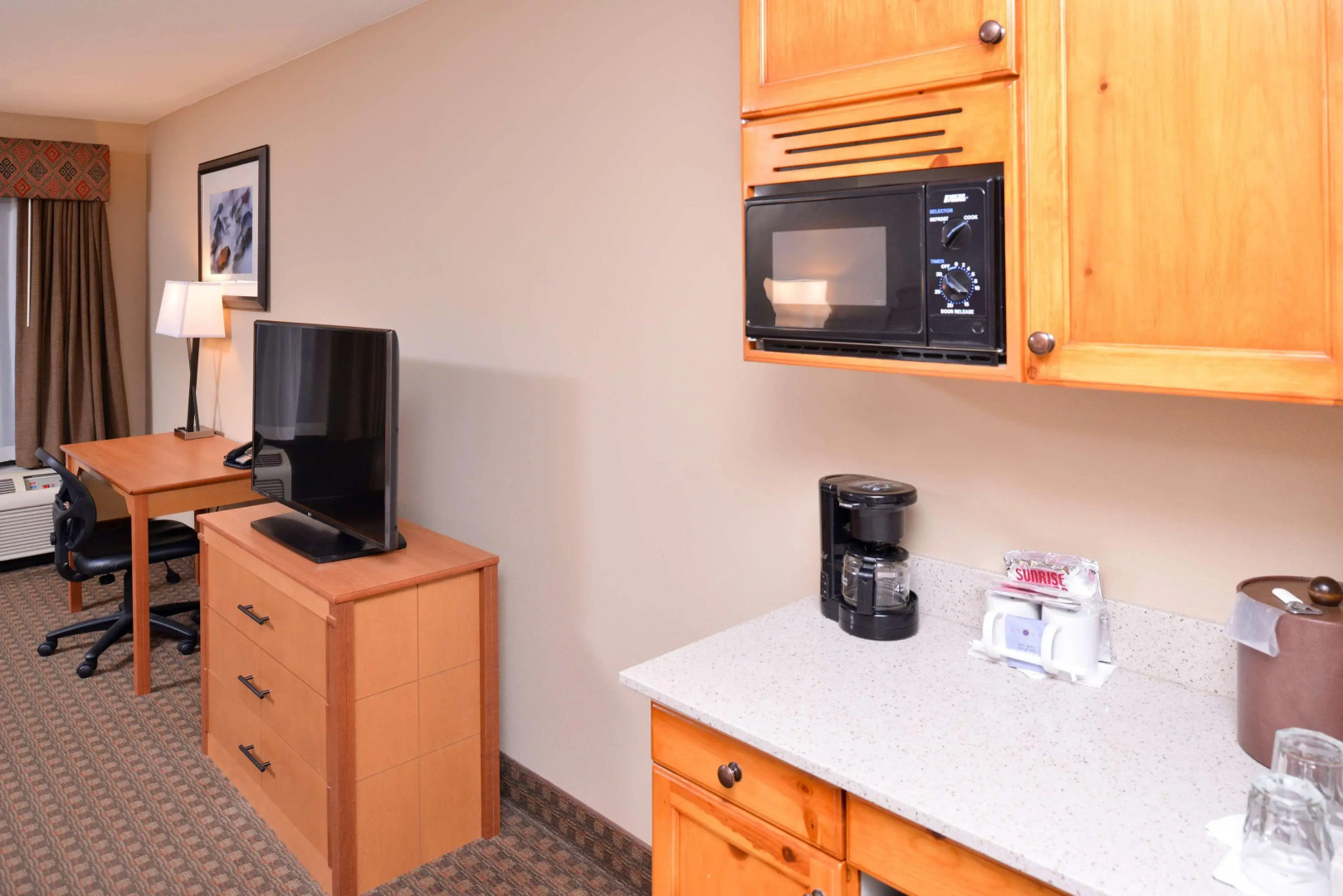 Best Western Plus Olympic Inn