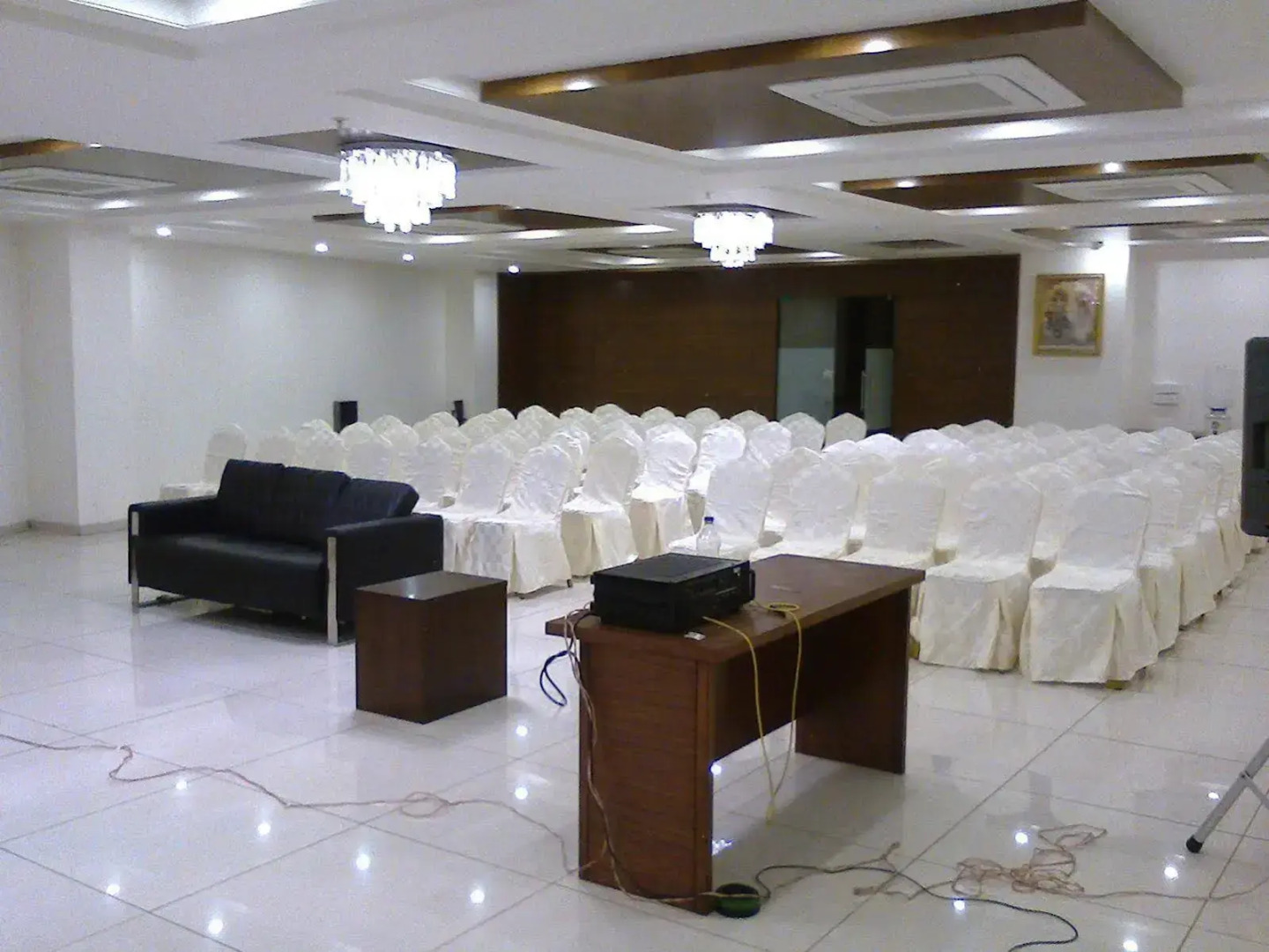 OYO 4938 Hotel Dev Aadi